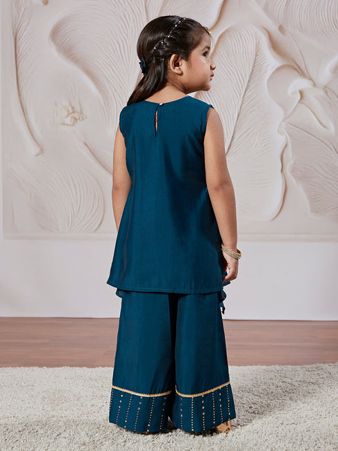 Girl's' Turquoise Kurta Set With Dupatta